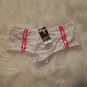 JENNIFER INTIMATES WHITE AND PINK BOY SHORTS
